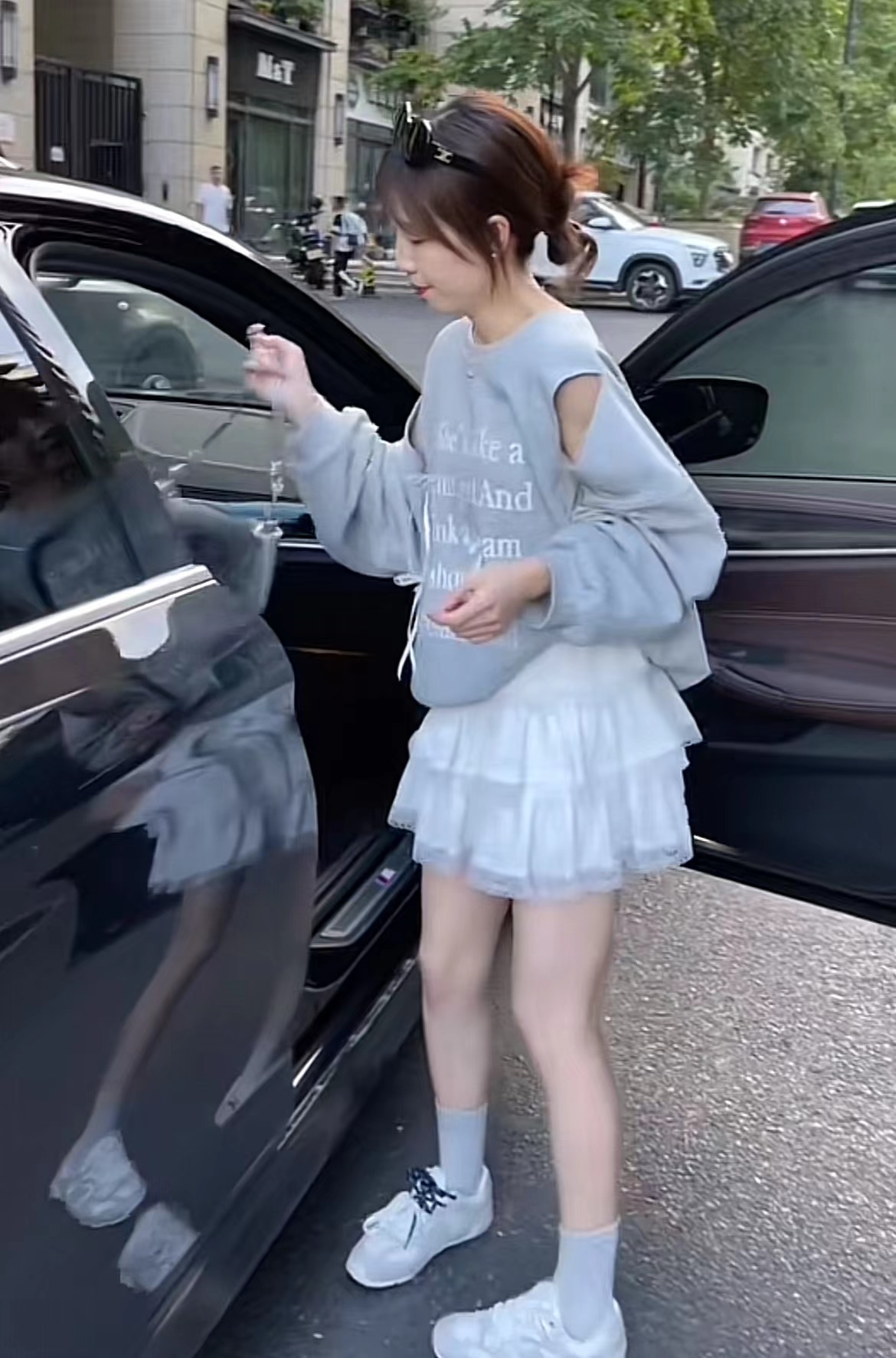 Off-Shoulder Bow Sweatshirt and Skirt Set for Women - Image 3