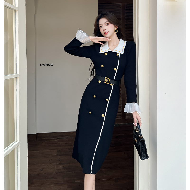 2025 Autumn Winter French Vintage Hepburn Style Black Knit Dress with Belt