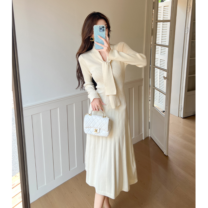 2025 Autumn Winter French Style Tie Knit Dress Women Midi Sweater Base Dress - Image 5